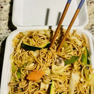 Mixed Vegetable Lo Mein