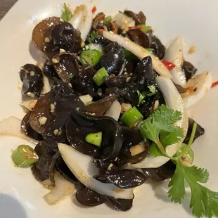 Garlic spicy woodear