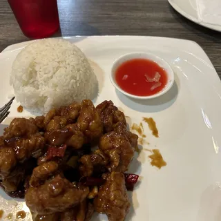 General Tso's Chicken Lunch ()