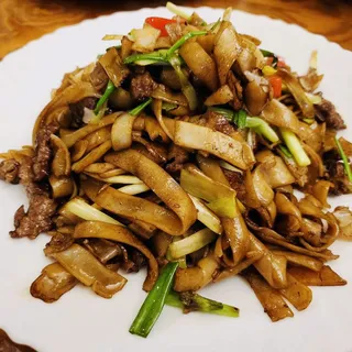 Beef chow fun