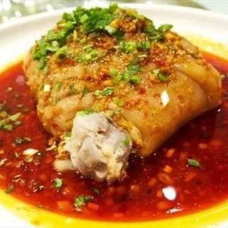 Pork Shoulder in Hot Garlic Sauce