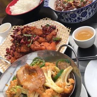 Spicy Cauliflower in Flaming Pot