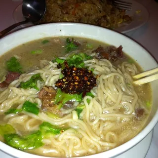 N4. Beef Noodle Soup Home Style