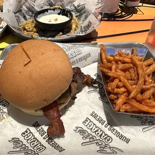 Honky Tonk Burger