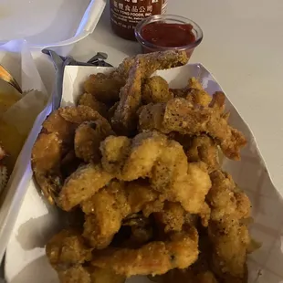 Fried shrimp  be sure to order cocktail sauce because it does not come with it.