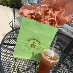 To-go bag and their wonderful Peach Tea