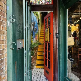 the entrance to the cafe