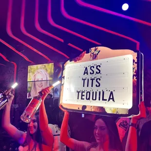 Not your average "hbd" sign