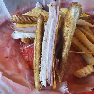 16+ dollar  "Sidecar  Club" couldn't  even separate the lunch meat.fries weren't  done. They were warm in the center  but mushy.