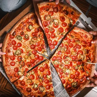 Large Pizzas in Summerlin, Las Vegas