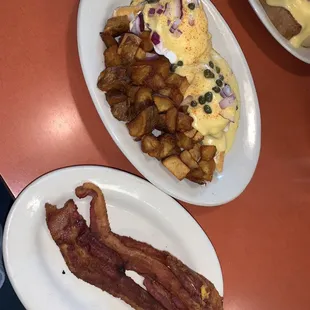 salmon eggs benedict