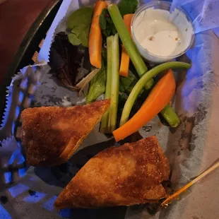 2/4 egg rolls