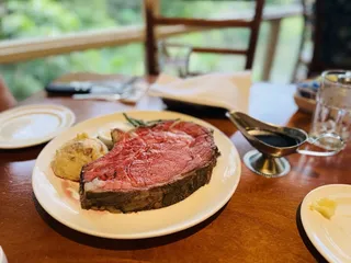 Haleiwa Joe's At Haiku Gardens