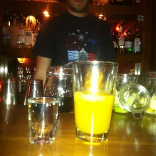 LOL BEST TICTACS IN TOWN LOL. MY GF THINKS THE BARTENDER IS SUPER HOT LOL.