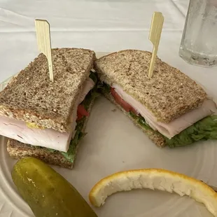 Turkey sandwich on gluten free