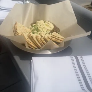 CHIPOTLE PESTO HUMMUS