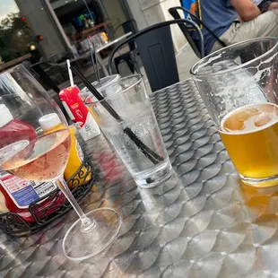 Glass lf rose and bell&apos;s oberon