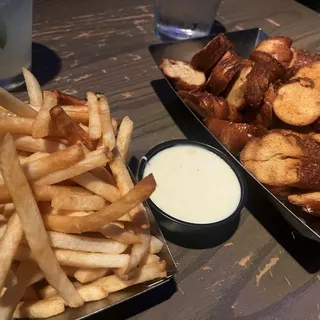 Pretzel Bites