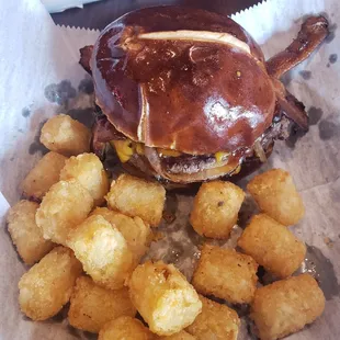 Whiskey bbq burger and tots