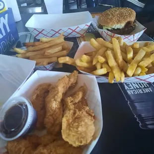 BBQ bacon burger, chicken tenders, and fries...... Awesome drinks!!!