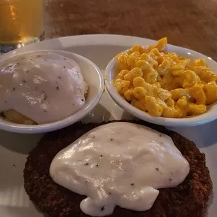 Country Fried Steak with mashed potatoes and Mac and Cheese was tasty.