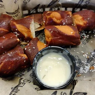 Pretzel bites