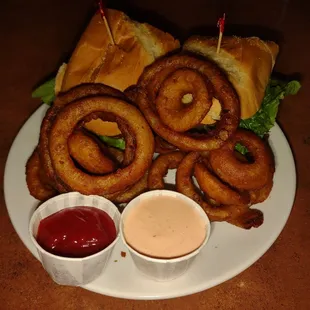 Sidelines Restaurant & Sports Bar