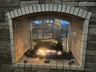 The Hooley Pub & Kitchen