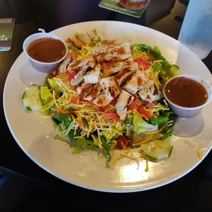 Grilled chicken salad (no croutons)