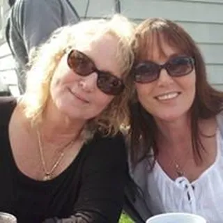 Tonya R.