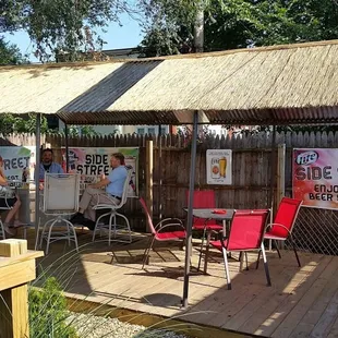 New enhancement, Tiki Hut canopy to shade your long sunny days!