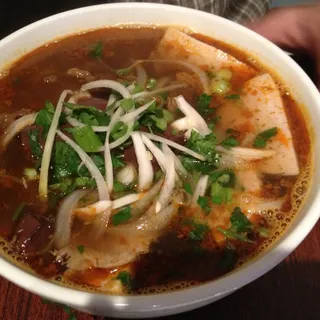 M1 BUN BO HUE
