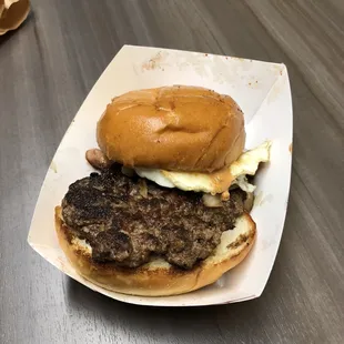 Sidewalk Burger, no cheese. This was how it looked by the time I walked 2 blocks