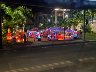 Honolulu City Lights Trolley Tours
