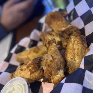 Wings with &apos;sideways&apos; rub