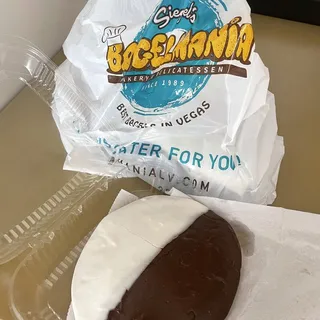 JUMBO BLACK & WHITE