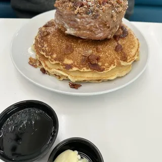 MAPLE BACON PANCAKES