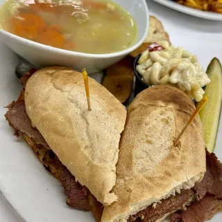 BRISKET SANDWICH