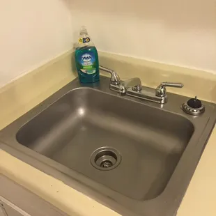 Full size sink is a plus!