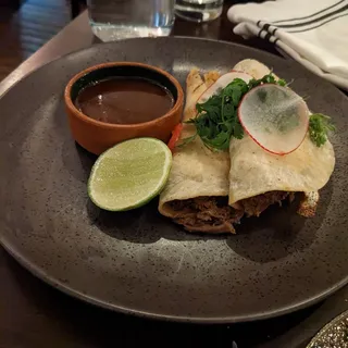 Taco de Birria (2)
