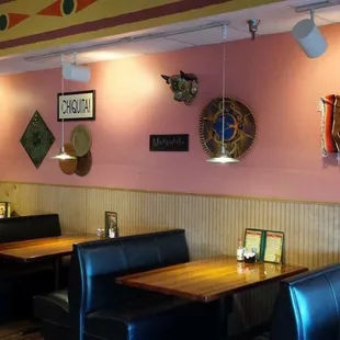 sushi and sashimi, interior