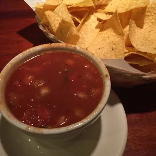 Chips &amp; salsa