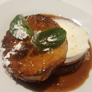 Cinnamon Apple Bread Pudding