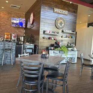 A little snapshot of the vibe, warm and cozy.