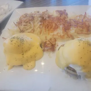 Classic Benedict Breakfast
