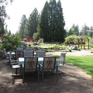 outside gardens for additional seating