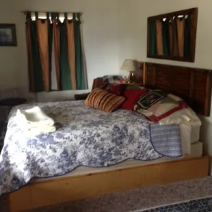 The Sierra Front bedroom