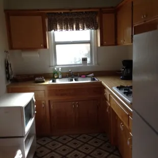 The Kern Riverbend kitchen area