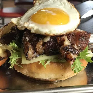 BLE (Bacon, Lettuce, Egg)