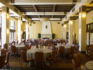 Hotel Woodland